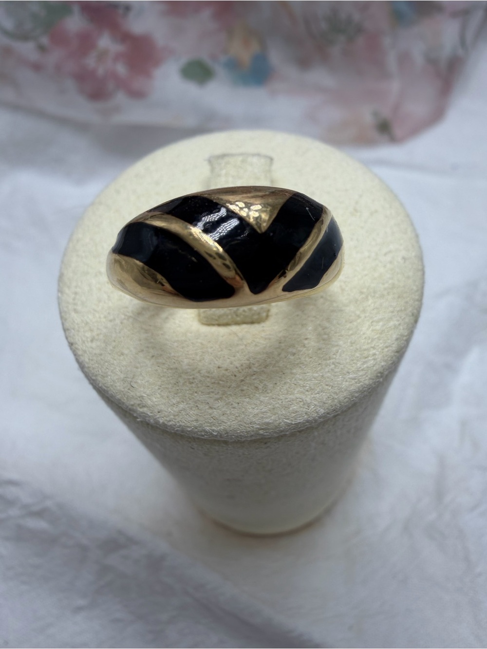 Vintage Avon Black and Gold Chevron Statement Ring #445r